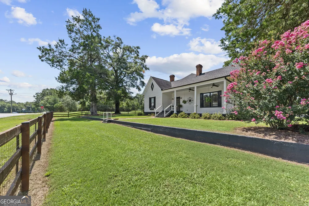 2852 Dixie RD Covington, GA 30014