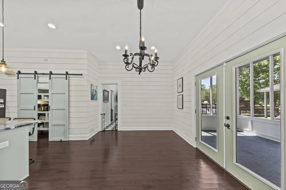 2852 Dixie RD Covington, GA 30014