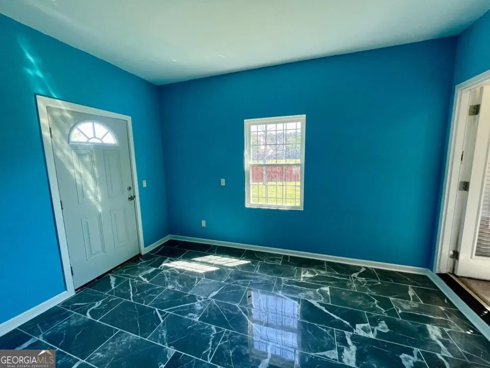 9081 Dawes XING McDonough, GA 30252