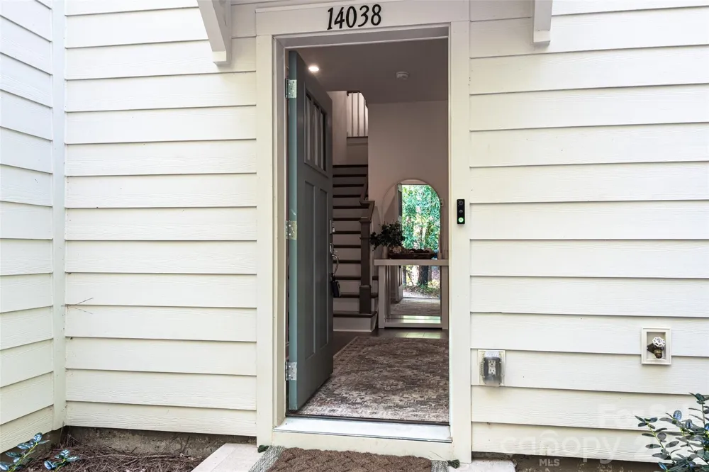 14038 Felix Lane Charlotte, NC 28277