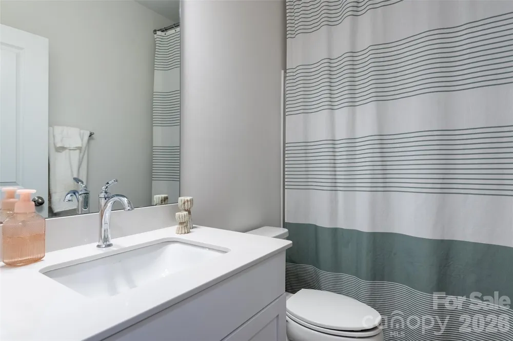 14038 Felix Lane Charlotte, NC 28277