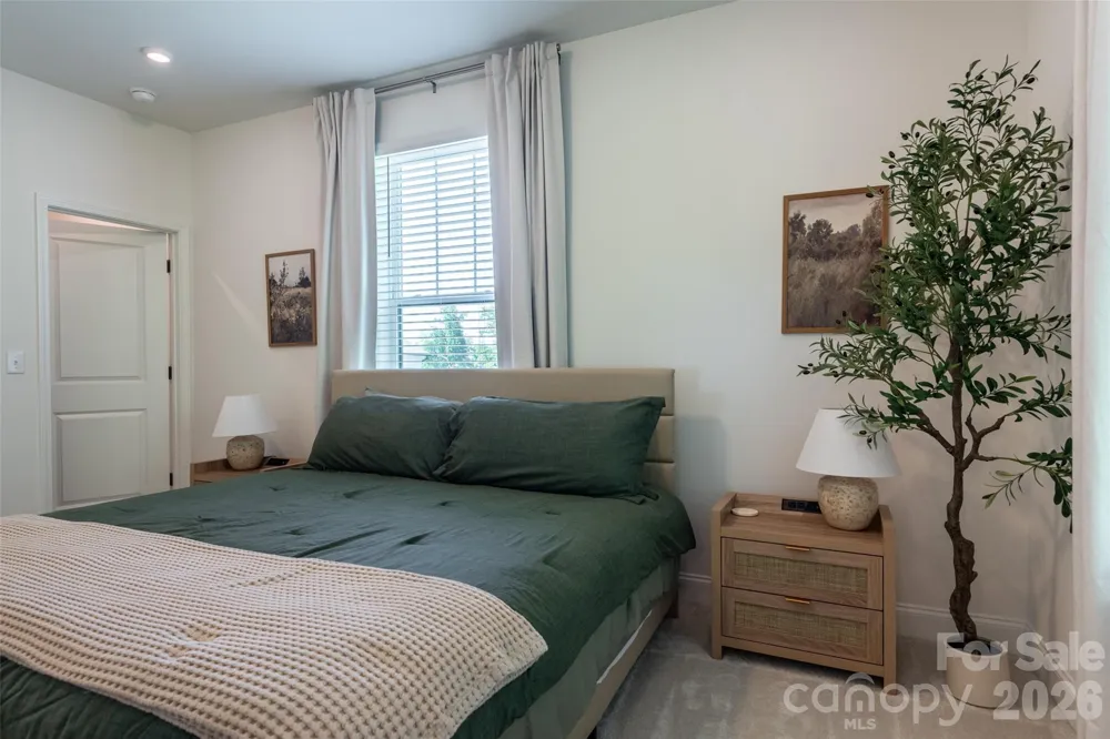 14038 Felix Lane Charlotte, NC 28277