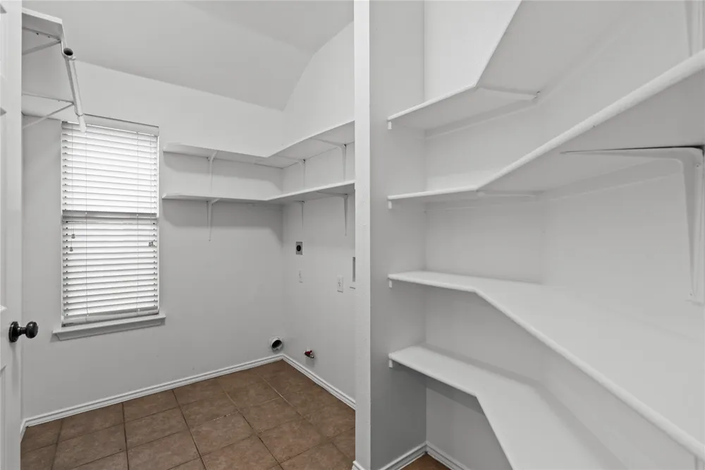 5405 Korth Drive Austin, TX 78749