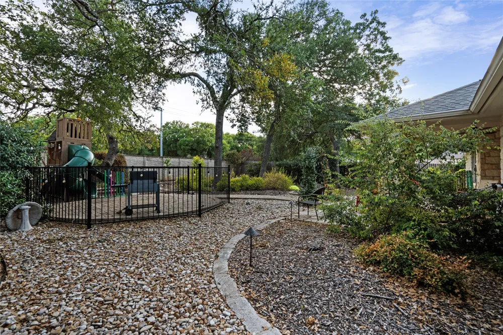 5405 Korth Drive Austin, TX 78749