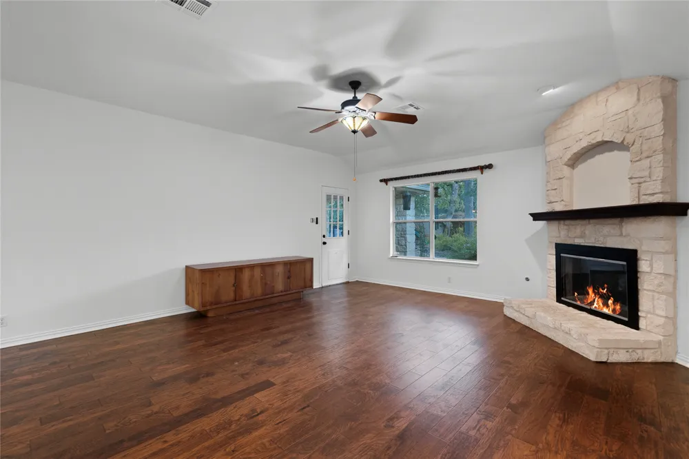 5405 Korth Drive Austin, TX 78749