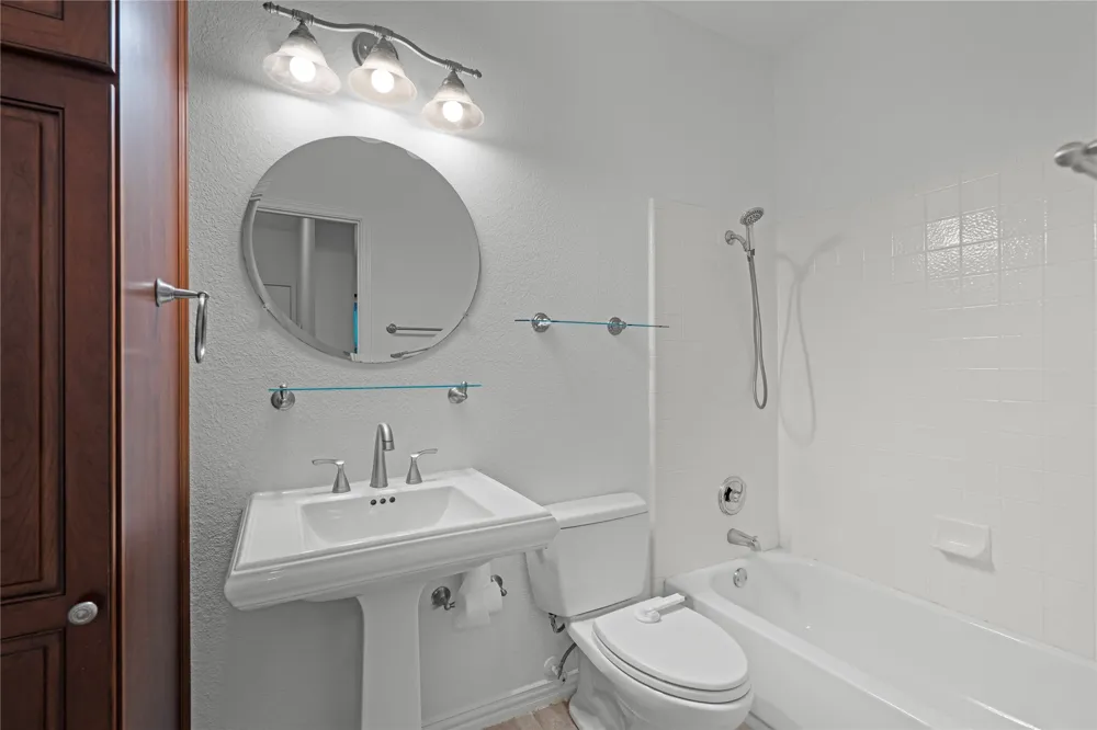 5405 Korth Drive Austin, TX 78749