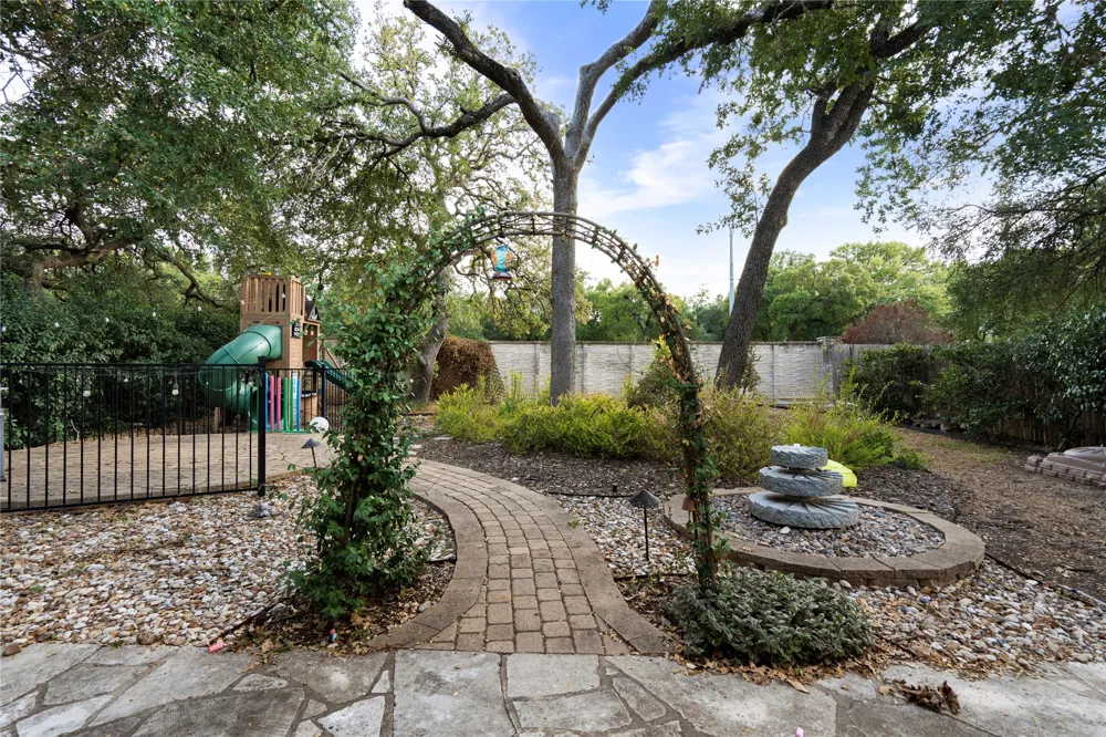 5405 Korth Drive Austin, TX 78749
