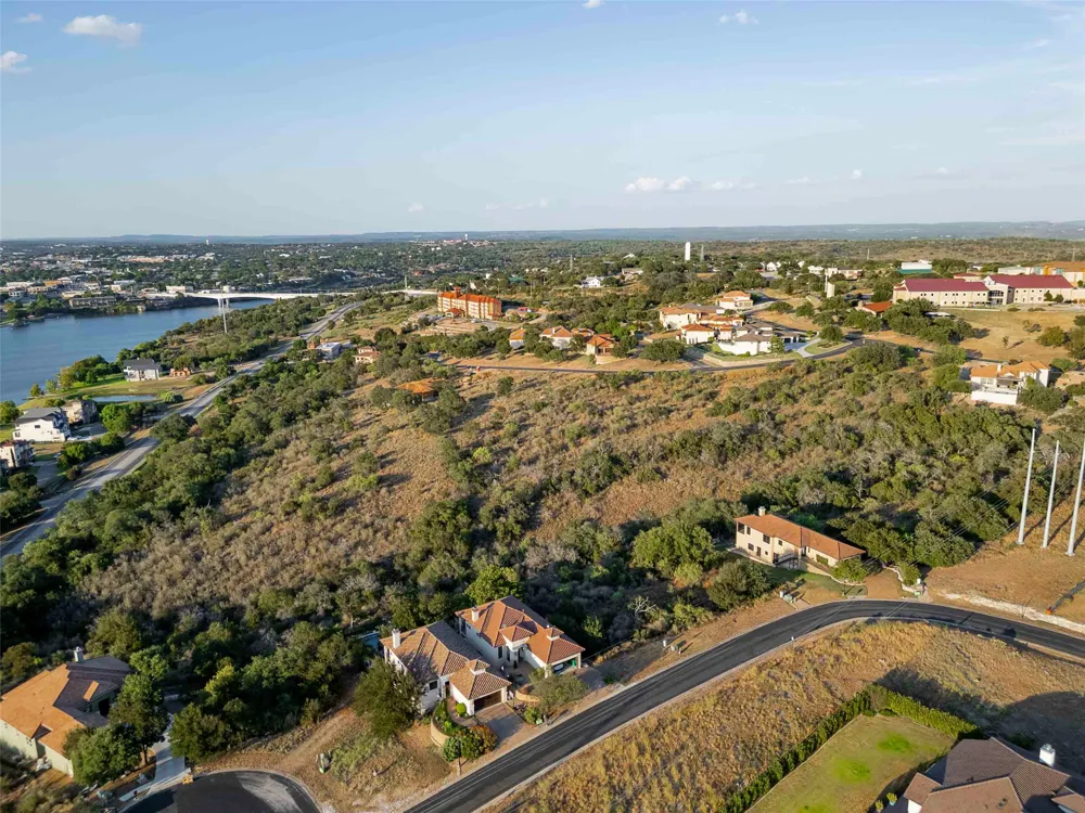 4 Bendito Way Drive Marble Falls, TX 78654