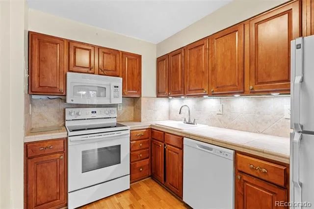 460 S Marion Parkway #1055 Denver, CO 80209