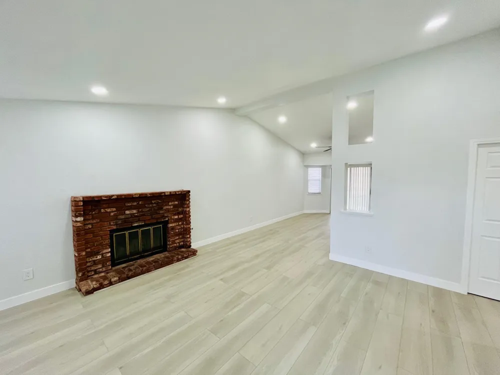 1532 Michelle Avenue Lancaster, CA 93535