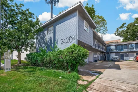 2420 Mcduffie Street #6