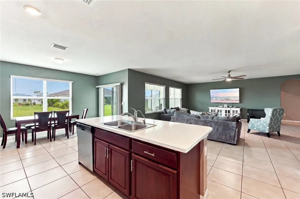 NE 7th Place Cape Coral, FL 33909