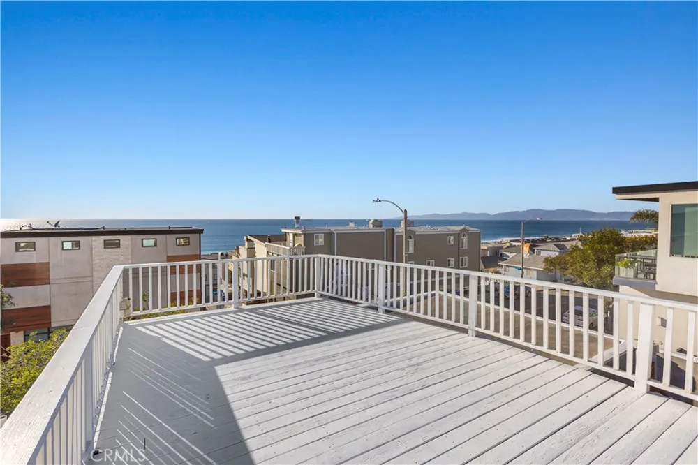 3008 Highland Manhattan Beach, CA 90266