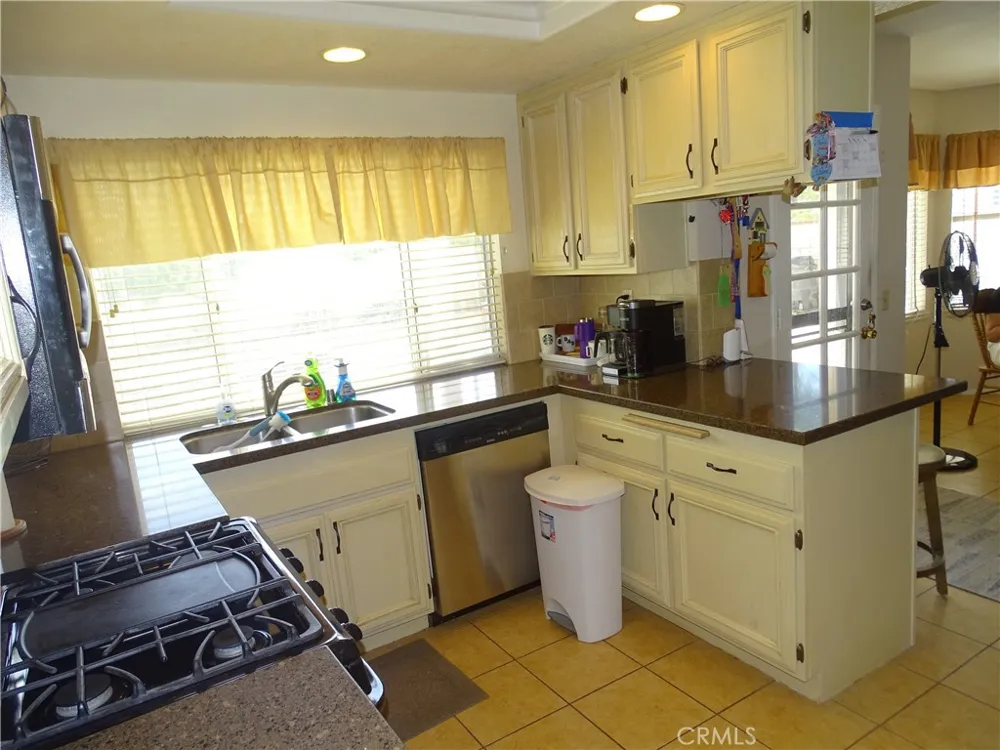 20311 Edmund Road Riverside, CA 92508