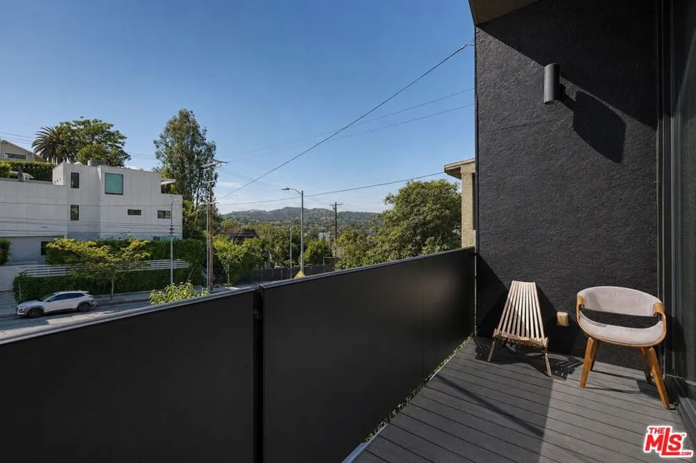2230 Glendale Boulevard Los Angeles, CA 90039