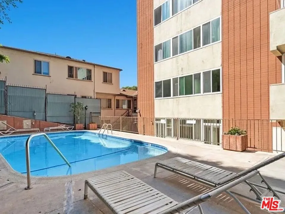 540 Kelton Avenue #2D Los Angeles, CA 90024