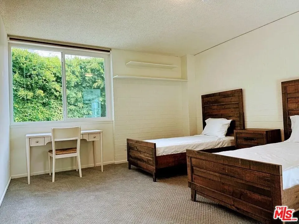 540 Kelton Avenue #2D Los Angeles, CA 90024