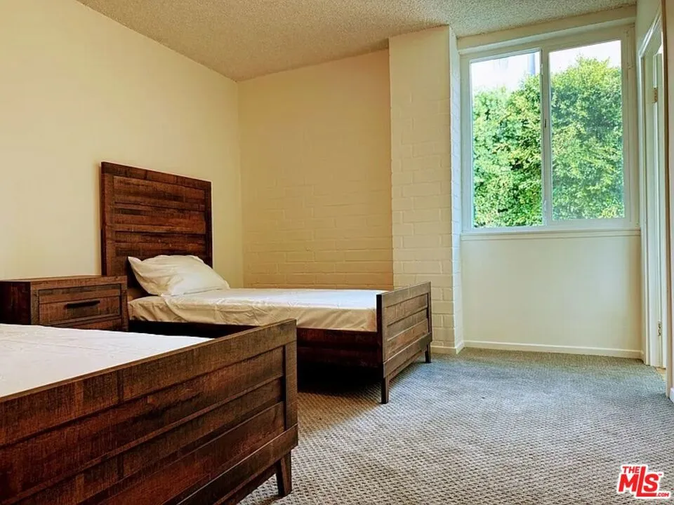 540 Kelton Avenue #2D Los Angeles, CA 90024
