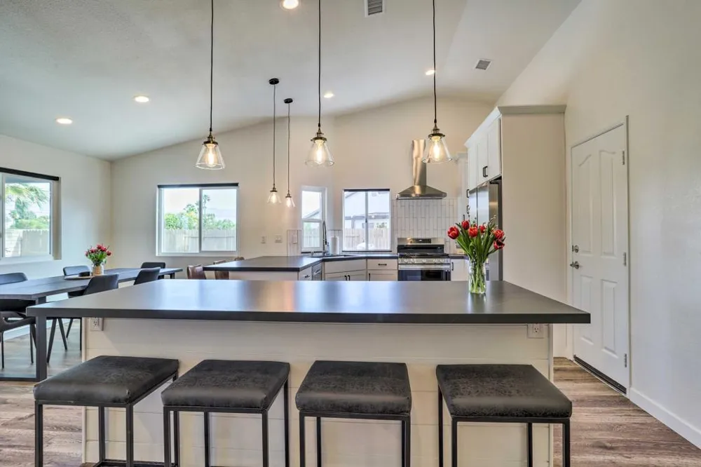 44065 Dalea Court La Quinta, CA 92253
