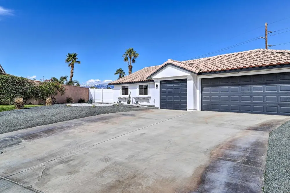 44065 Dalea Court La Quinta, CA 92253