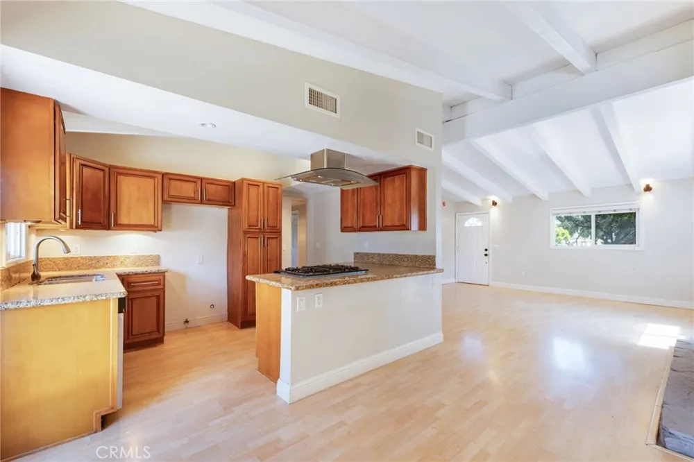 19079 E Linfield Glendora, CA 91740