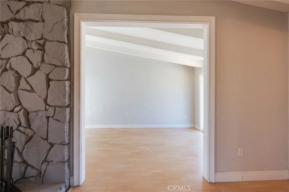19079 E Linfield Glendora, CA 91740