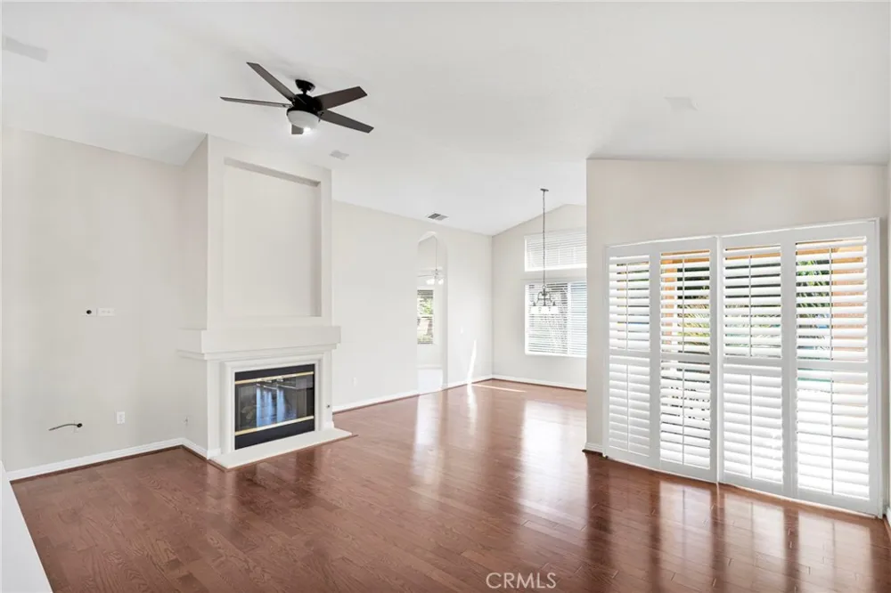 11545 Mountain Meadow Apple Valley, CA 92308