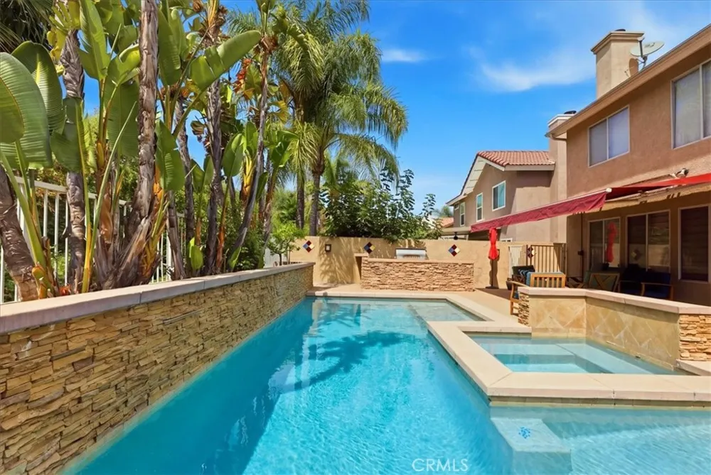 19154 White Dove Riverside, CA 92508