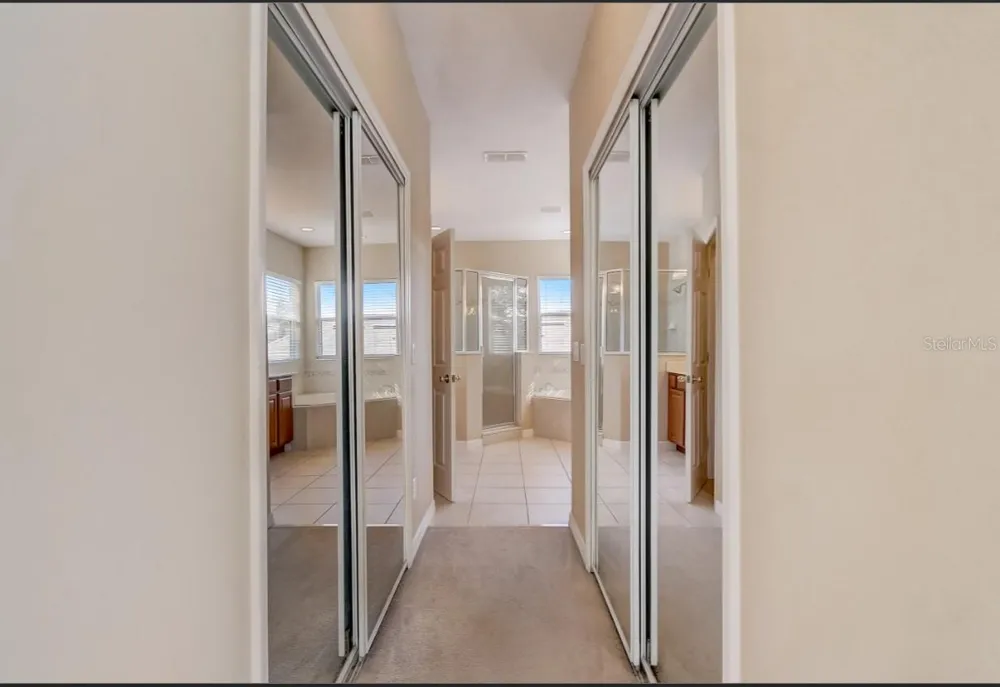 2971 LAKE JEAN DRIVE Orlando, FL 32817