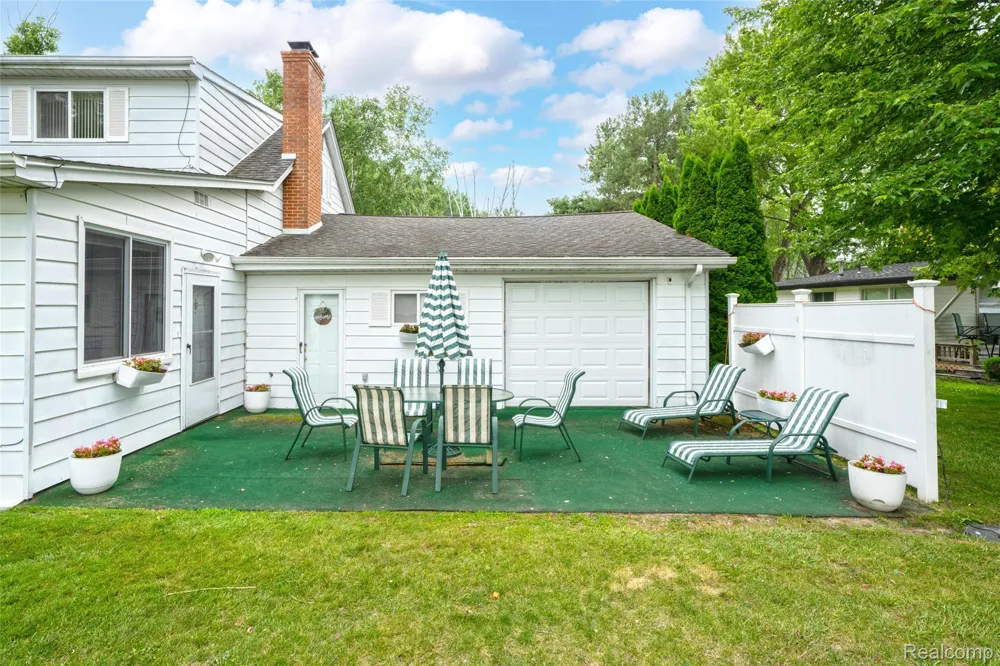 2080 Channel Drive Clay Township, MI 48028