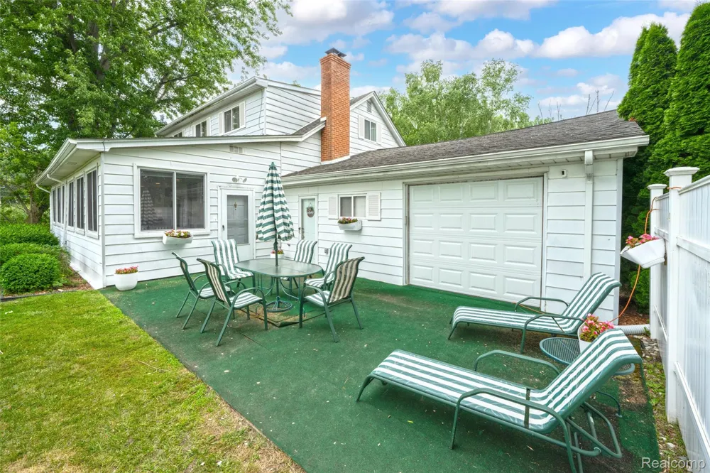 2080 Channel Drive Clay Township, MI 48028