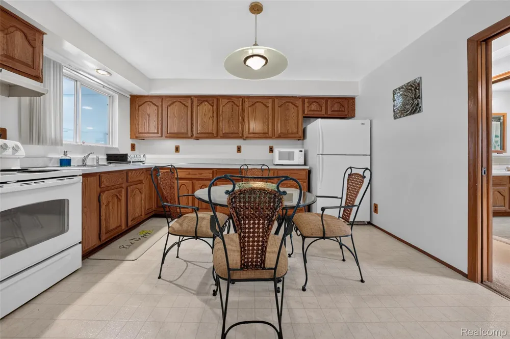 2080 Channel Drive Clay Township, MI 48028