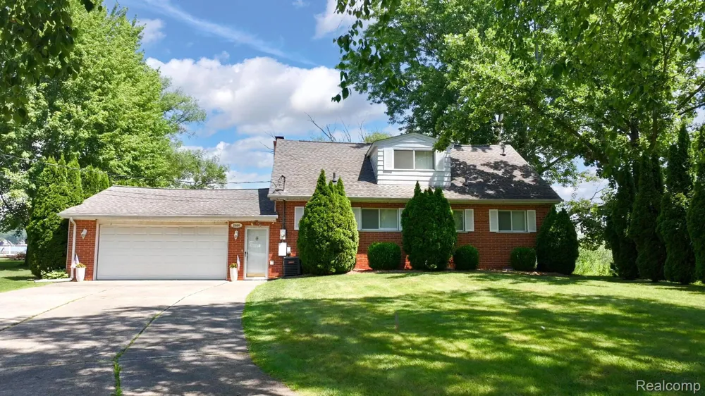 2080 Channel Drive Clay Township, MI 48028