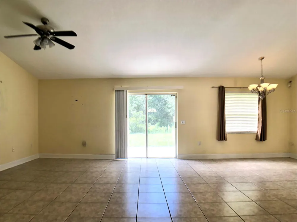 3072 THOROUGHBRED LOOP W Lakeland, FL 33811