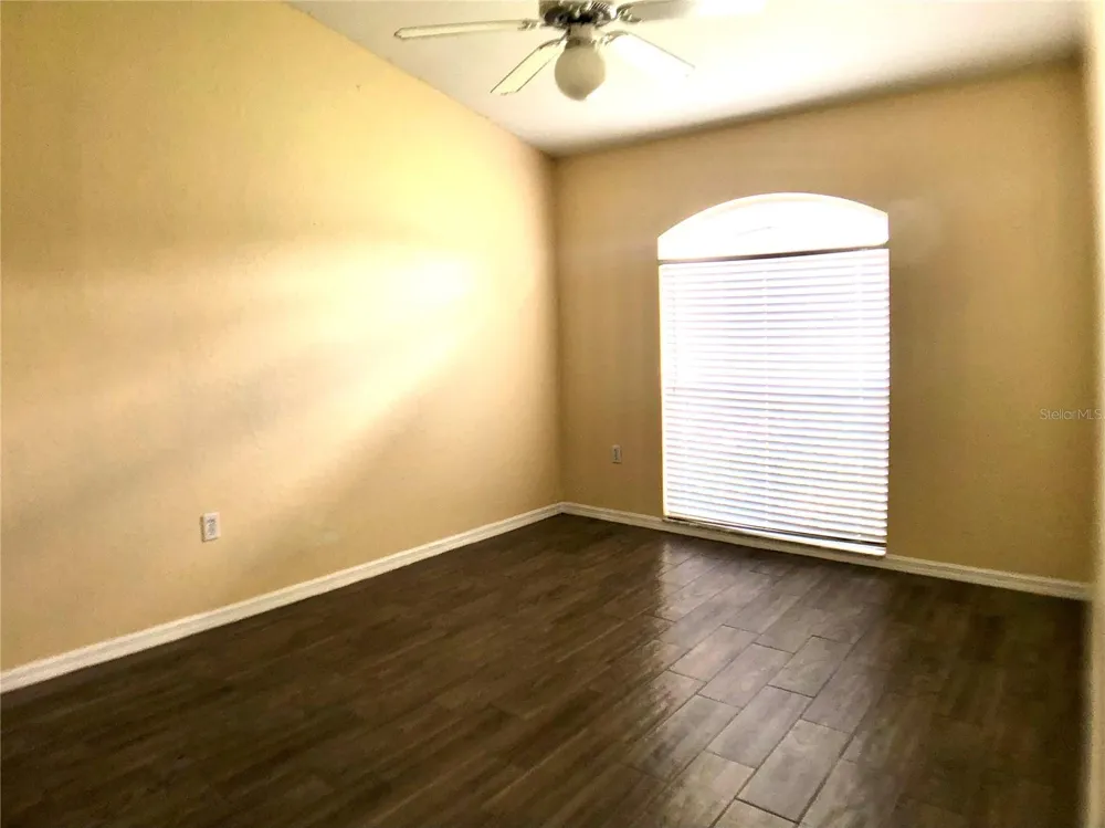 3072 THOROUGHBRED LOOP W Lakeland, FL 33811