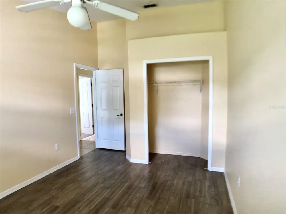 3072 THOROUGHBRED LOOP W Lakeland, FL 33811