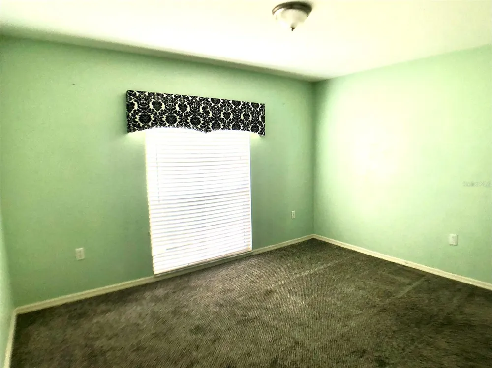 3072 THOROUGHBRED LOOP W Lakeland, FL 33811