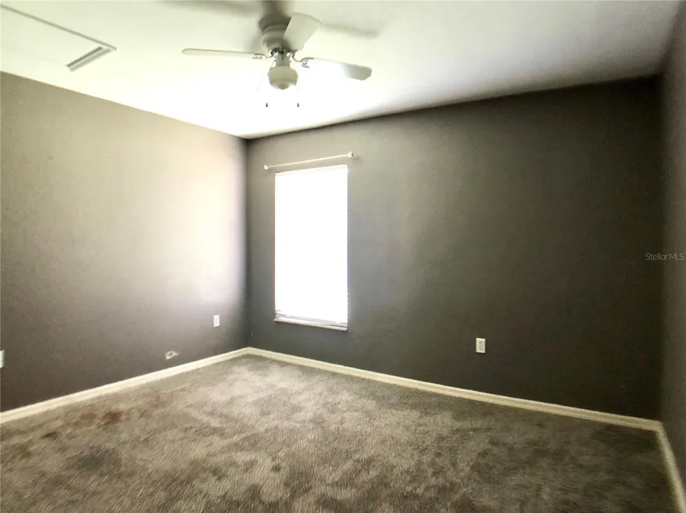 3072 THOROUGHBRED LOOP W Lakeland, FL 33811