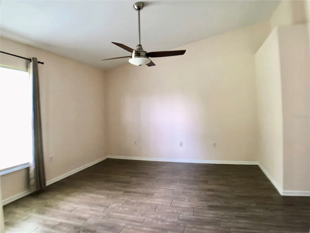 3072 THOROUGHBRED LOOP W Lakeland, FL 33811