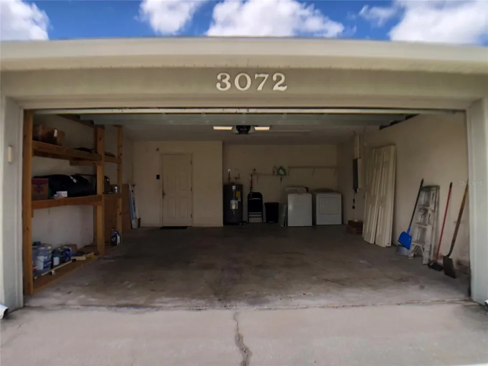 3072 THOROUGHBRED LOOP W Lakeland, FL 33811