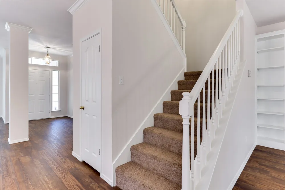 7726 Elkhorn Mountain Trail Austin, TX 78729