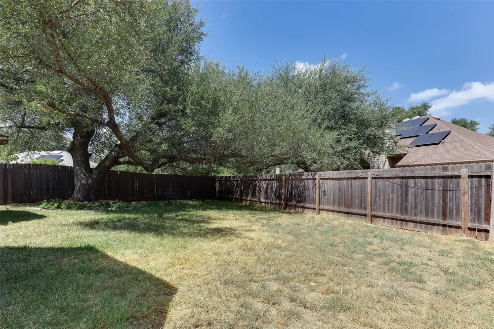 7726 Elkhorn Mountain Trail Austin, TX 78729