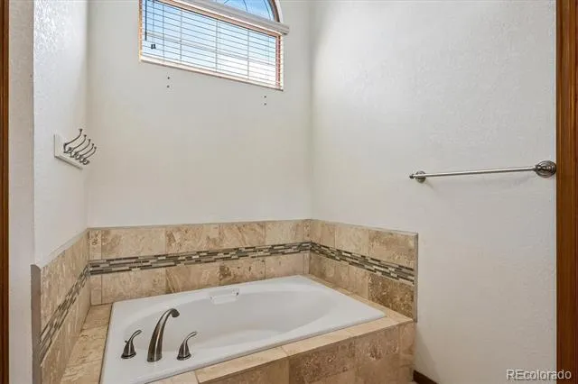 7465 La Quinta Court Lone Tree, CO 80124