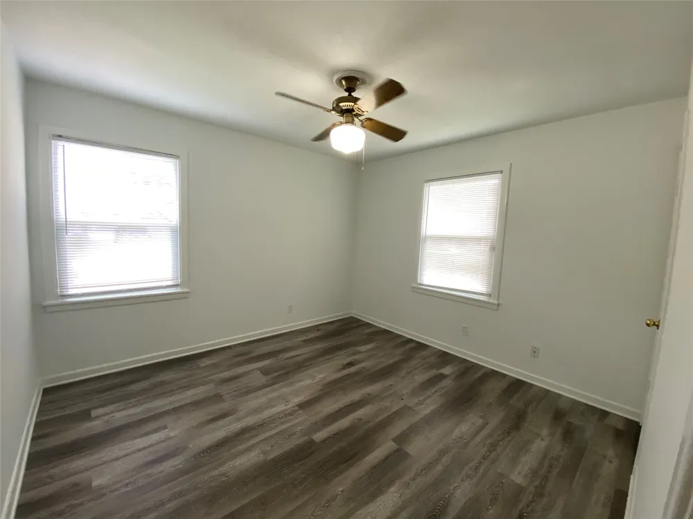 425 Wanda Way Hurst, TX 76053
