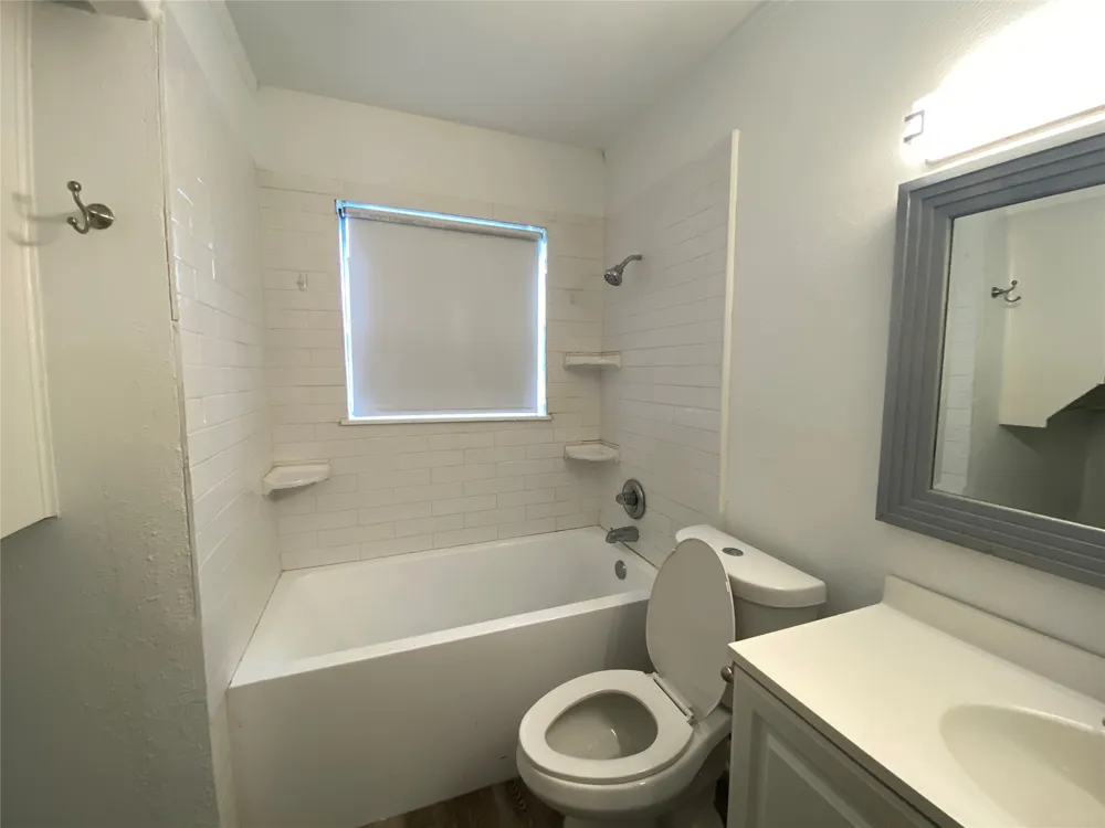 425 Wanda Way Hurst, TX 76053
