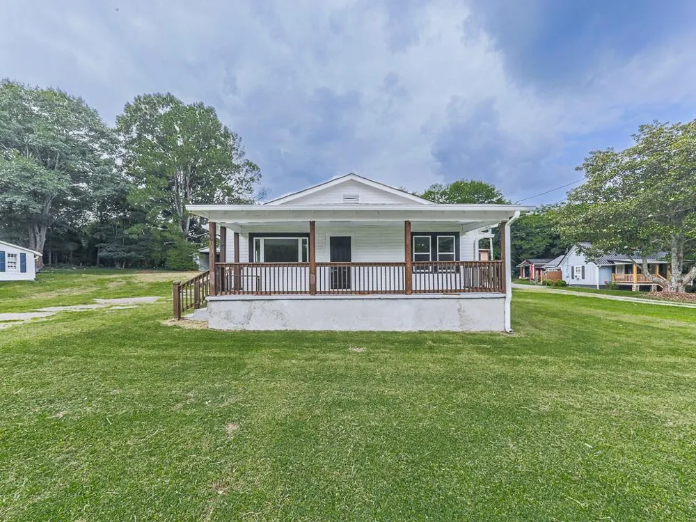 661 Atlanta Highway Rockmart, GA 30153