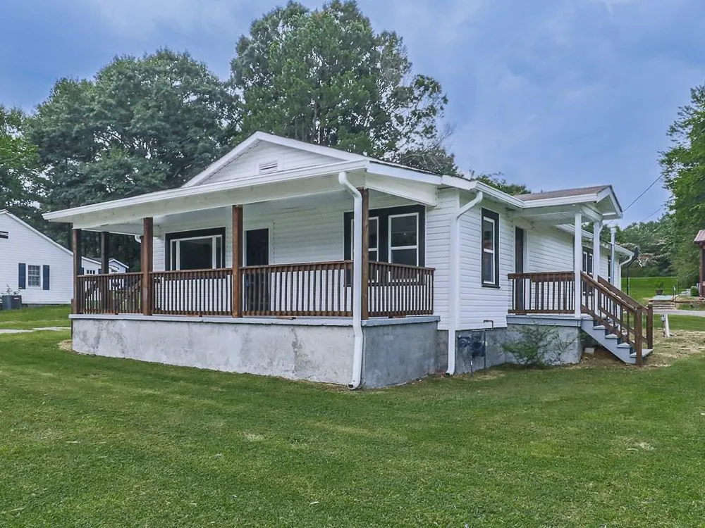 661 Atlanta Highway Rockmart, GA 30153