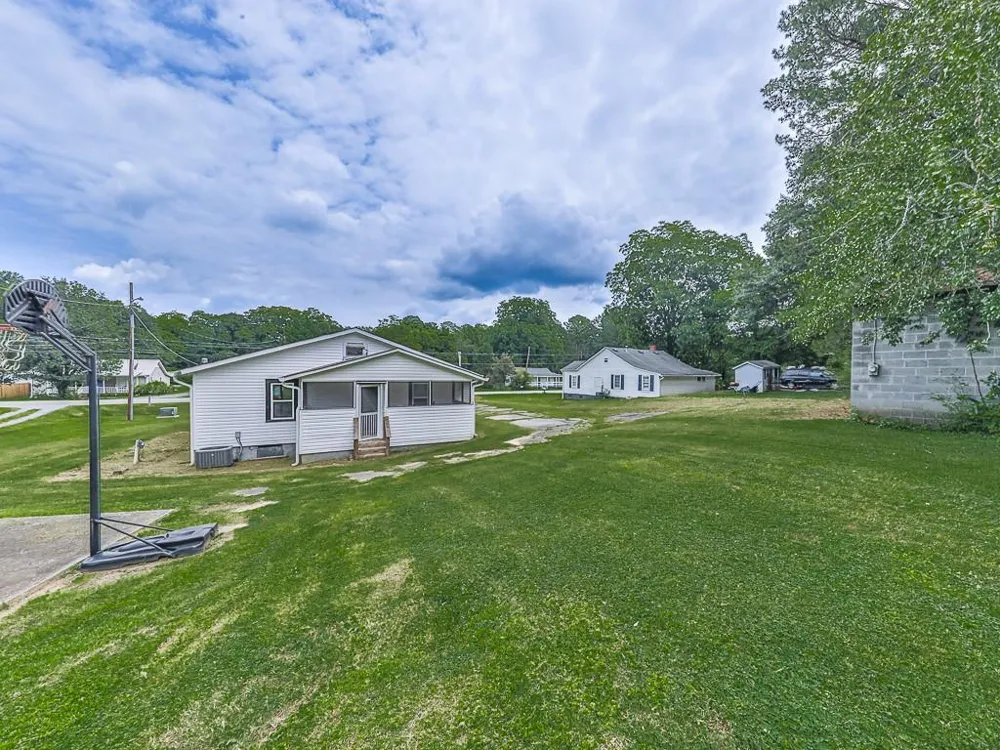 661 Atlanta Highway Rockmart, GA 30153