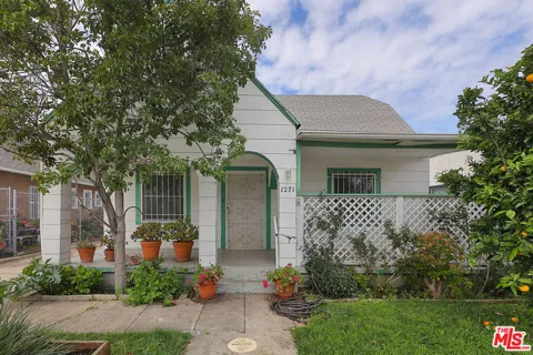 1271 S Mullen Avenue