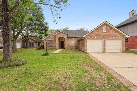 18617 NW Hiddenbay Way Drive
